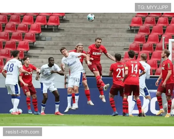 科隆中场核心遭遇质疑,球队表现低迷但状态回升引发关注 科隆中场核心遭遇质疑,球队表现低迷但状态回升引发关注