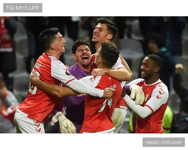 迪巴拉状态回升,精彩射门助球队成功晋级 迪巴拉状态回升,精彩射门助球队成功晋级