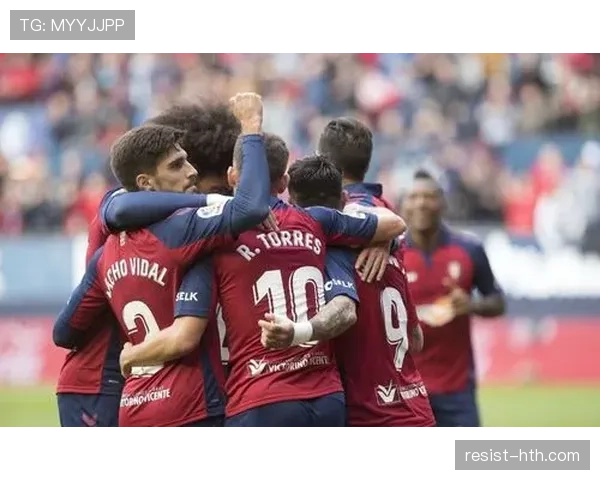 西甲巅峰对决再燃战火:豪门交锋书写历史新篇章 西甲巅峰对决再燃战火:豪门交锋书写历史新篇章