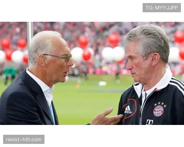 贝肯鲍尔职业巅峰时期表现稳健，引领拜仁与德国队持续提升竞争力