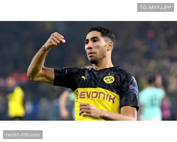 阿什拉夫在三后卫体系中的进攻型边翼卫角色解析